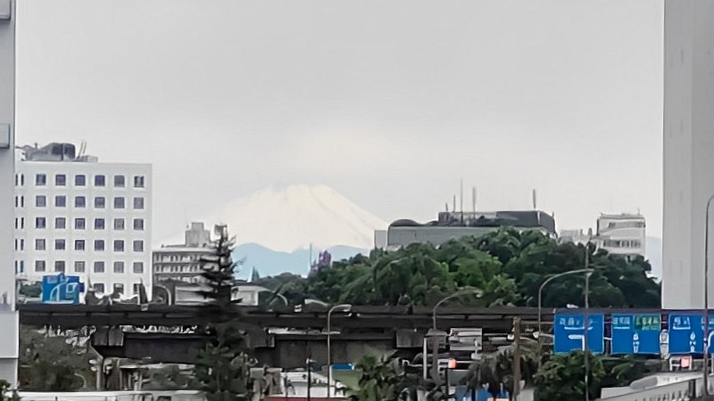 富士山の初雪 東京都大田区大和大橋