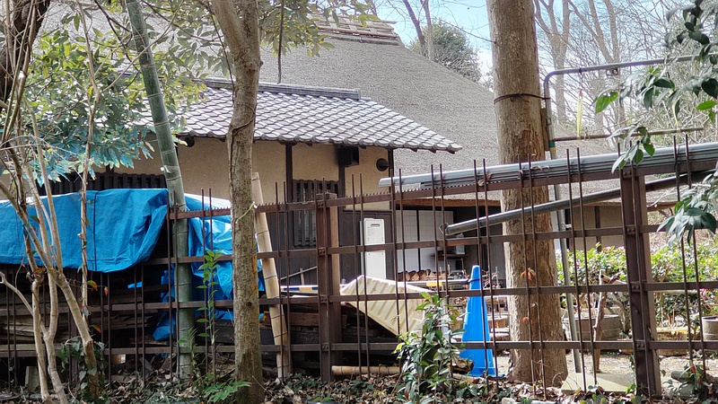 茅葺屋根 横浜市瀬谷区長屋門公園