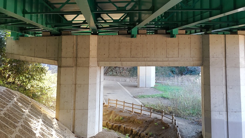 中原街道橋脚 横浜市旭区矢指町追分市民の森