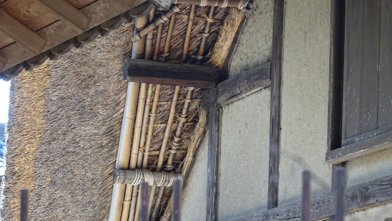 茅葺き屋根 横浜市瀬谷区長屋門公園