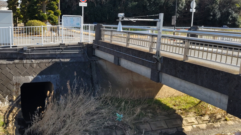 上分橋の水位計 横浜市泉区和泉町