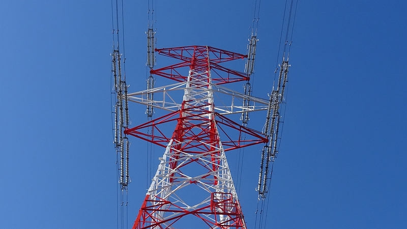 送電鉄塔 横浜市旭区矢指町追分市民の森