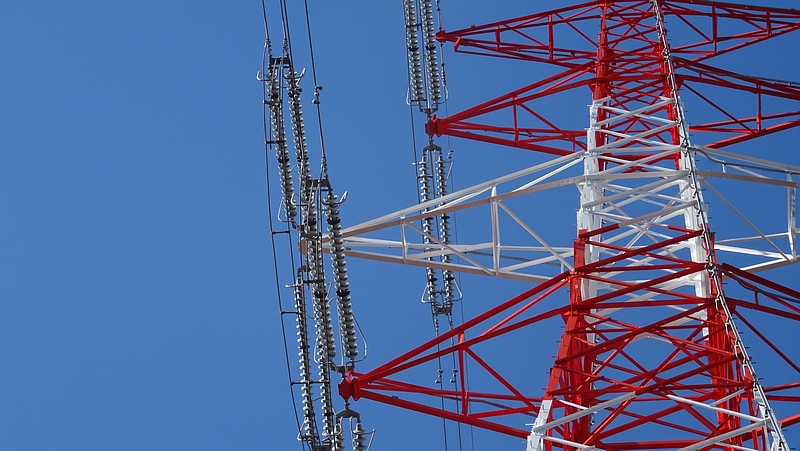 送電鉄塔 横浜市旭区矢指町追分市民の森