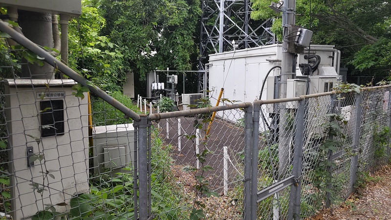 KDDI無線基地局のヤマフジ